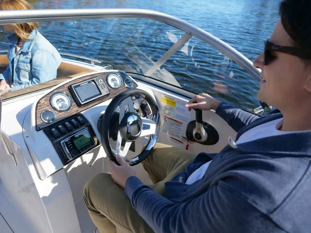 2023 Legend Boats Vibe D21 FW