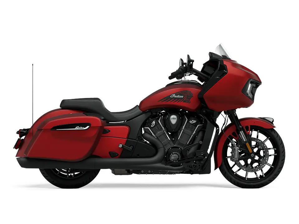 Indian Motorcycle Indian Challenger Dark Horse With Powerband Audio Package Sunset Red Smoke 2024