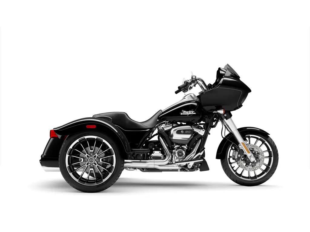 HarleyDavidson Road Glide® 3 Vivid Black (Chrome Finish) 2025 en vente