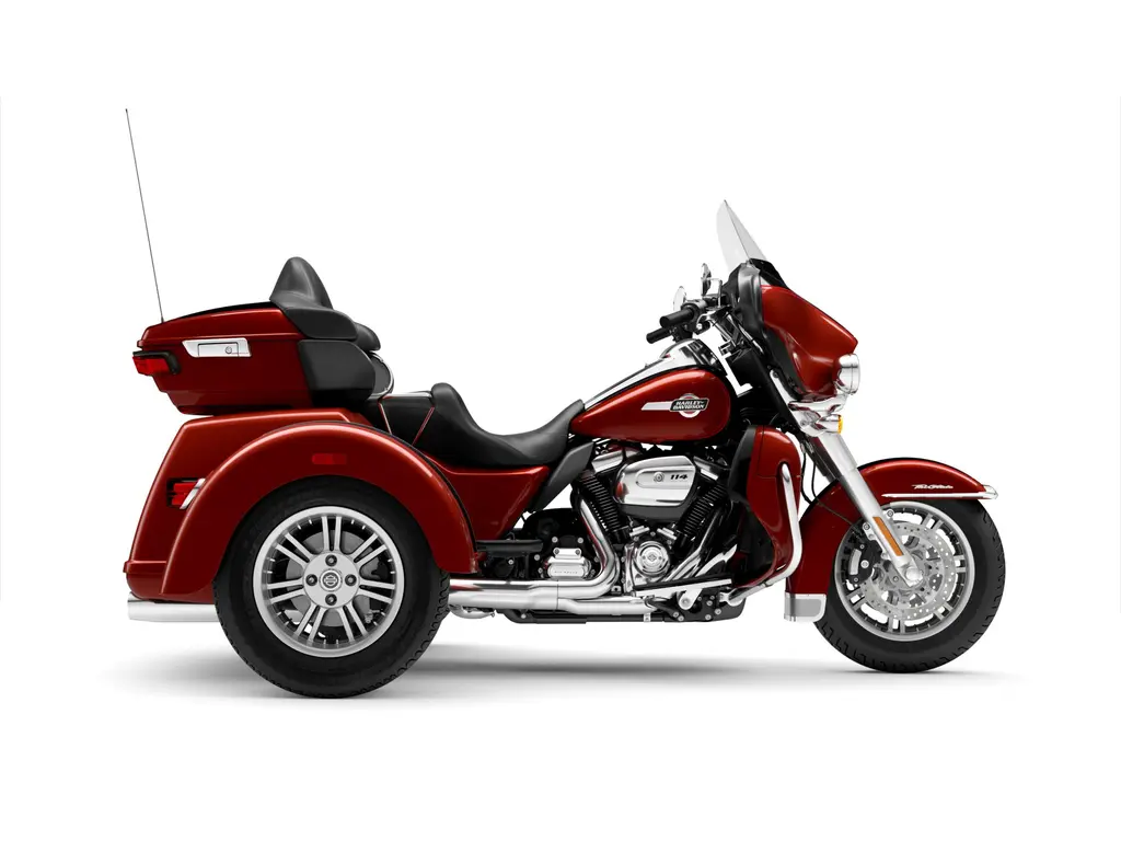 HarleyDavidson Tri Glide® Ultra Red Rock / Vivid Black 2025 en vente à