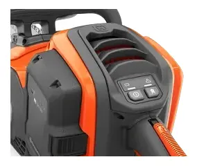 Husqvarna Power Axe 350i with battery charger