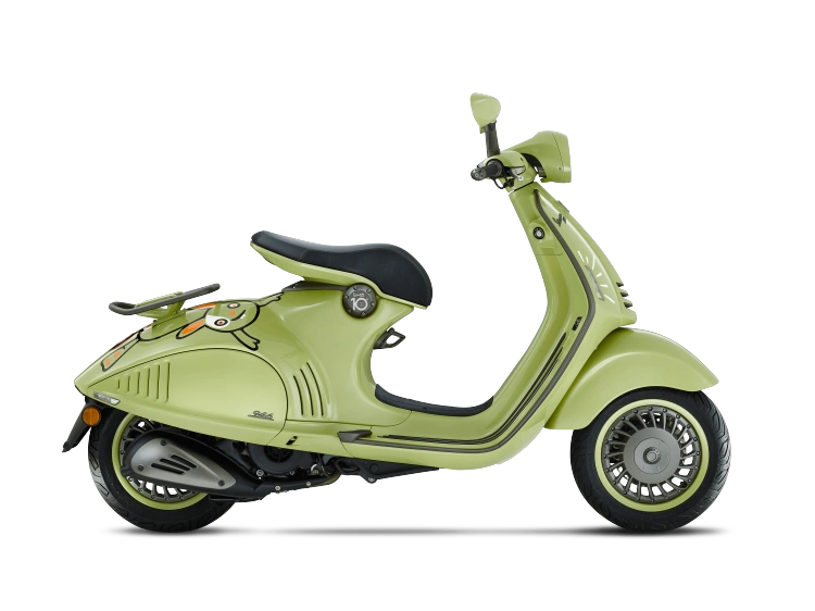Vespa 946 10° 946 10° Anniversario 150 Verde 10° Anniversario 2024 alt