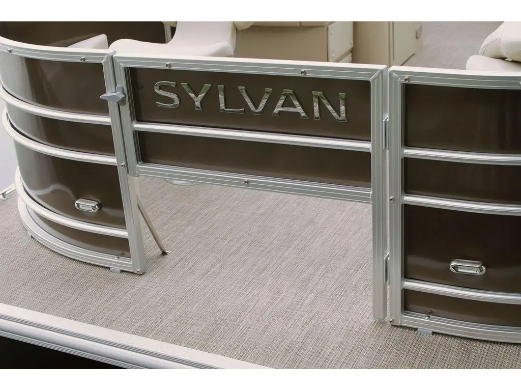 Sylvan 820 PARTY FISH 2024