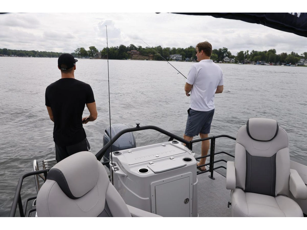 2024 Sylvan L3 PARTY FISH L3 PARTY FISH alt