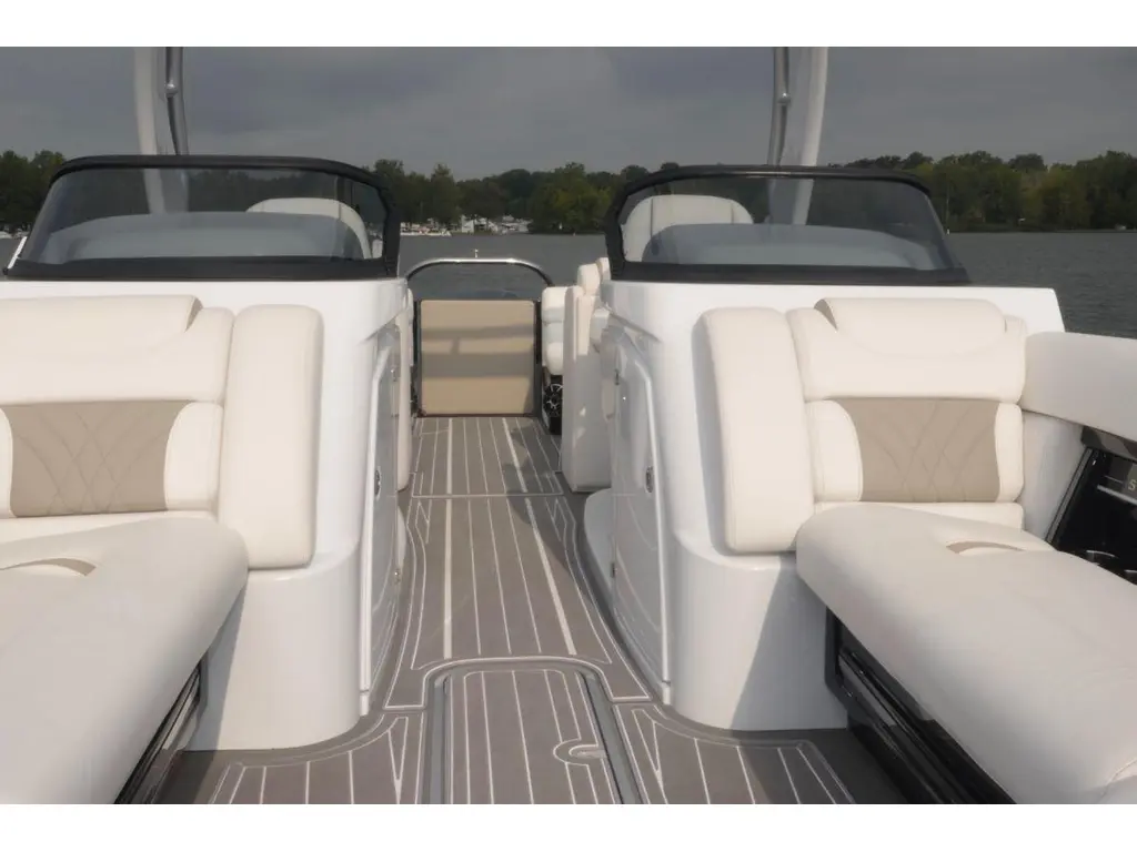 2024 Sylvan M5 LZ DC