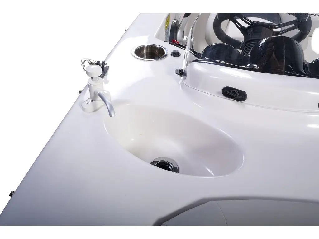 Bateaux Legend D20 2024