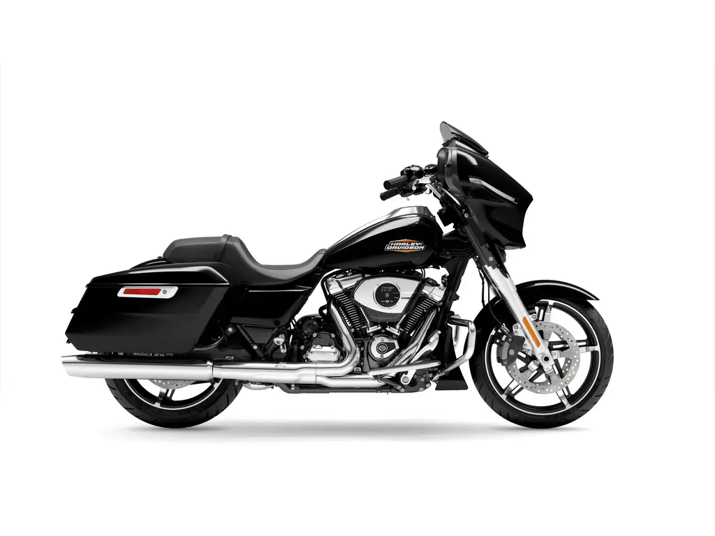 Harley-Davidson Street Glide® Vivid Black (Chrome Finish) 2024