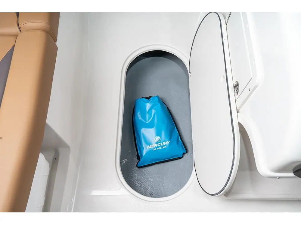 Bateaux Legend D21 FW 2024