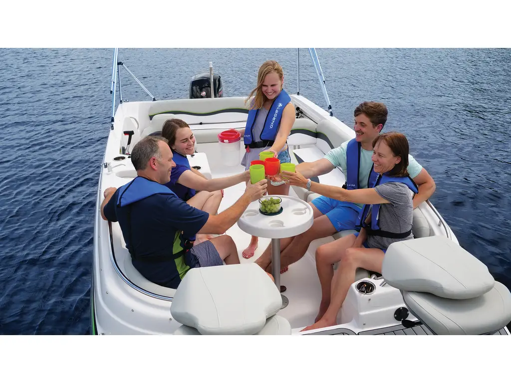 Bateaux Legend D20 2024