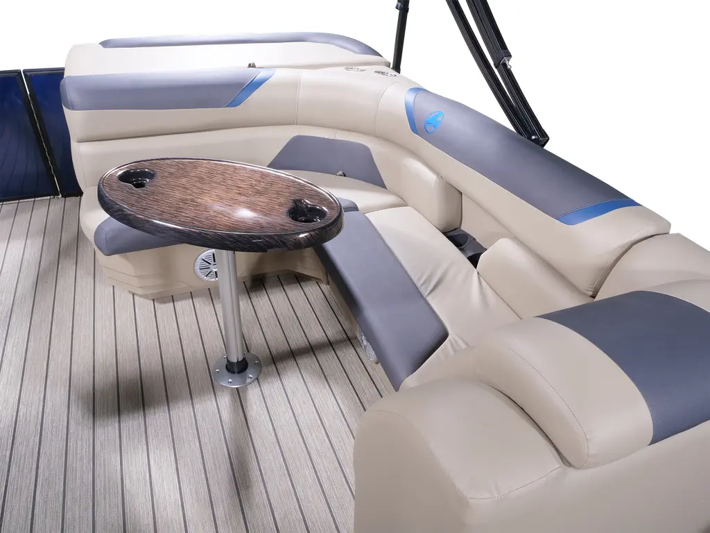 Bateaux Legend 21 Cruise 2024