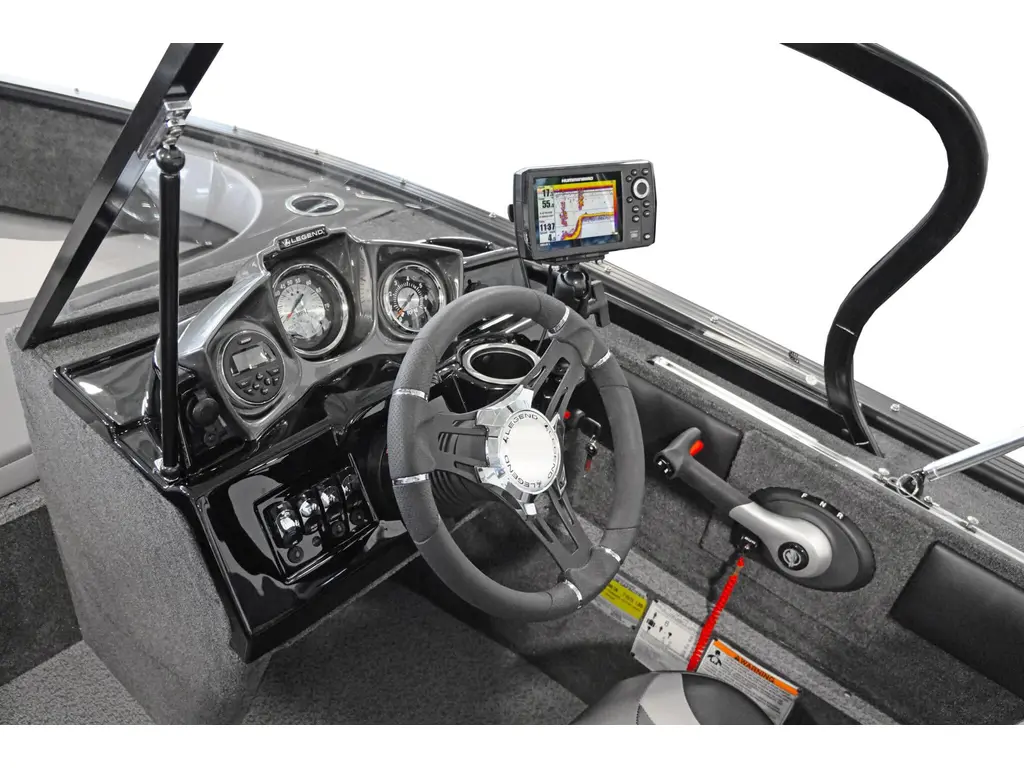 Bateaux Legend F19 2024