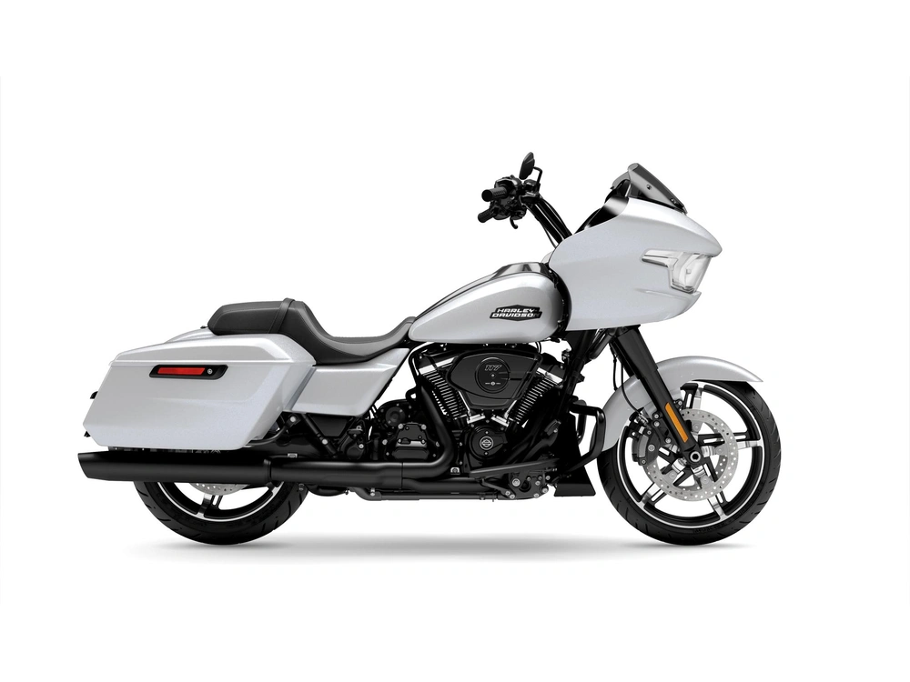 2024 Harley-Davidson Road Glide® Road Glide® White Onyx Pearl (Black Finish) alt