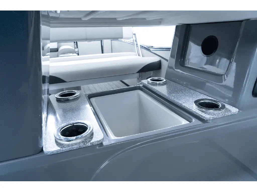 Bateaux Legend Entertainer Sport Pro 2024