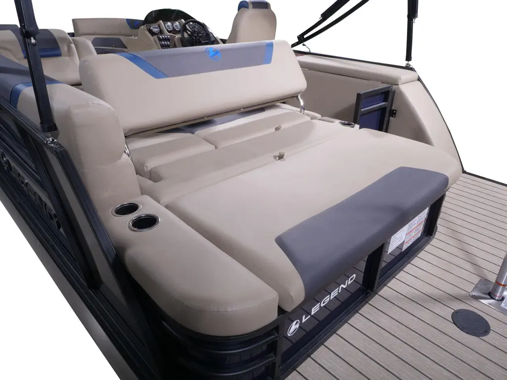 Bateaux Legend 23 Dual Lounge 2024