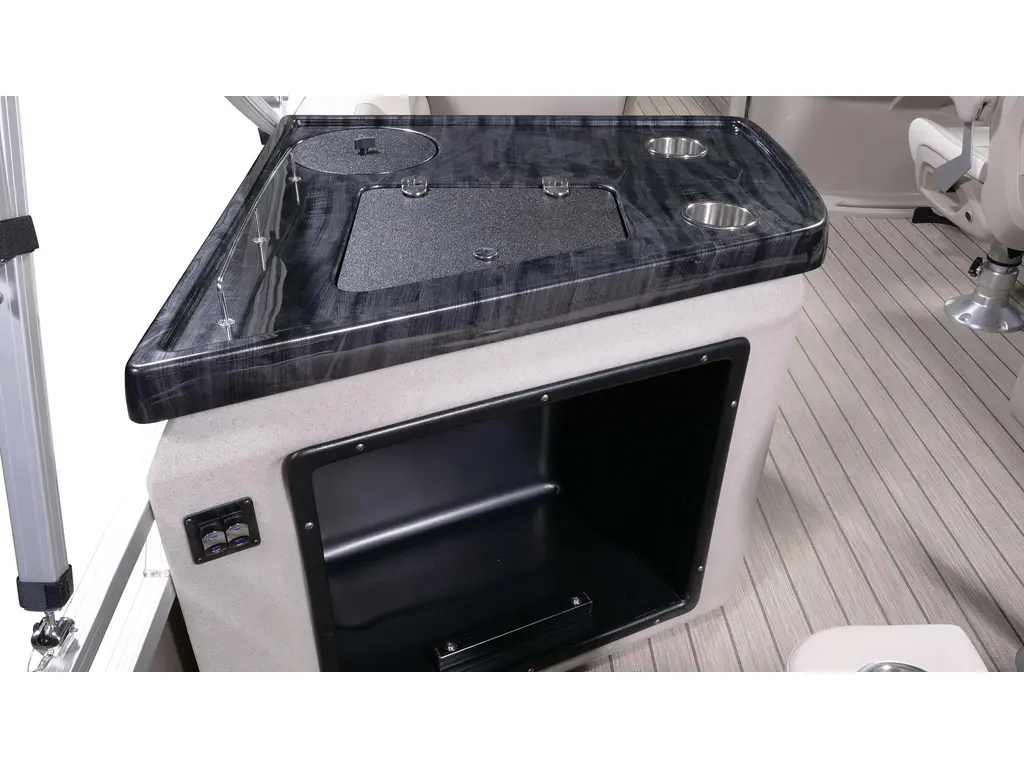 Bateaux Legend Cruiser WS Sport Pro 2024