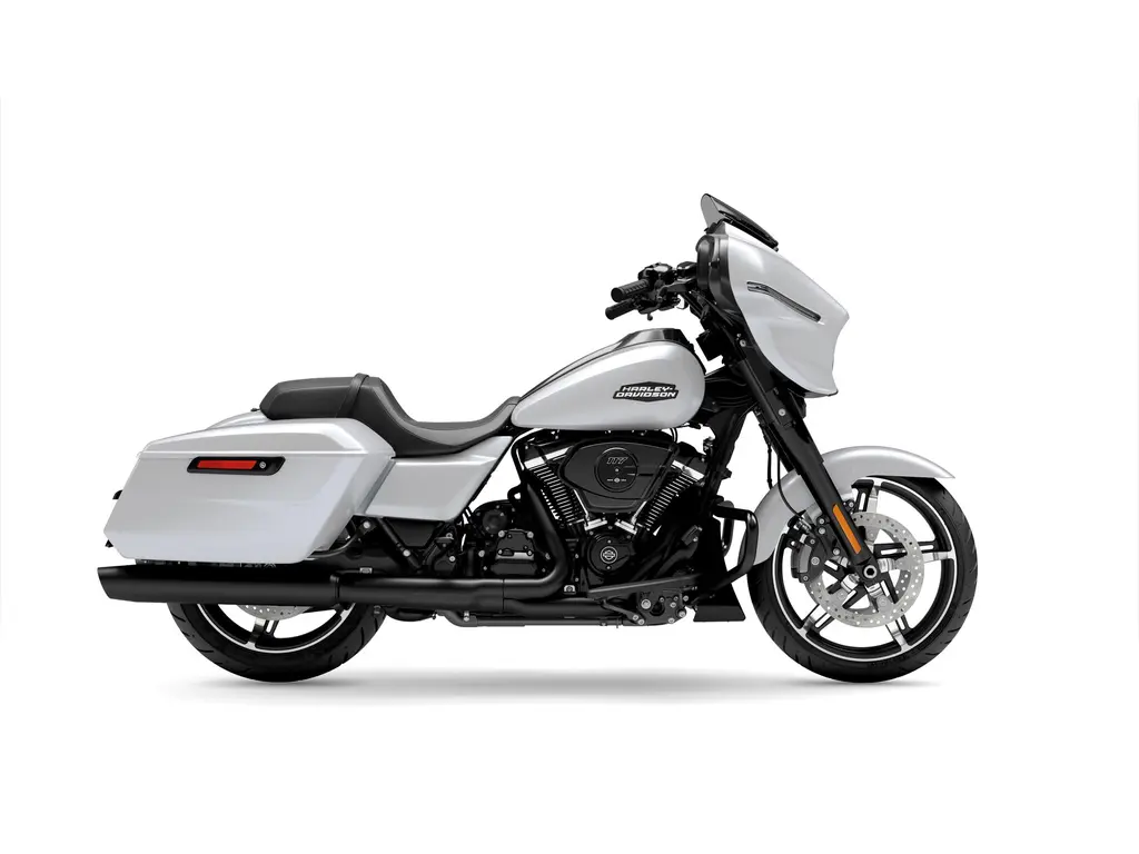 Harley-Davidson Street Glide® White Onyx Pearl (Black Finish) 2024