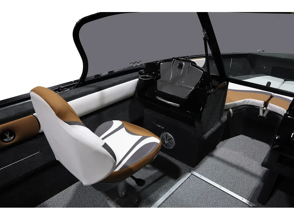 Bateaux Legend X18 2024