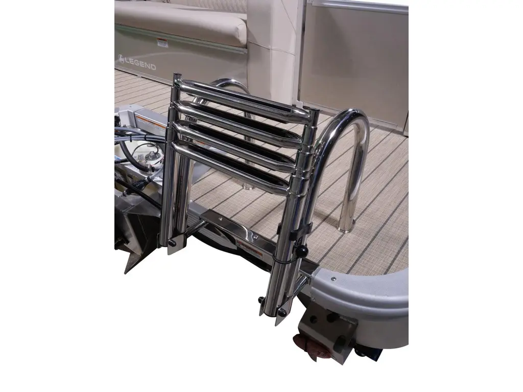 Bateaux Legend Cottage 2024