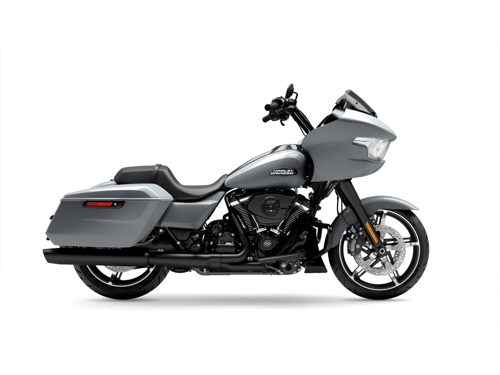2024 Harley-Davidson Road Glide® Road Glide® Atlas Silver Metallic (Black Finish) alt