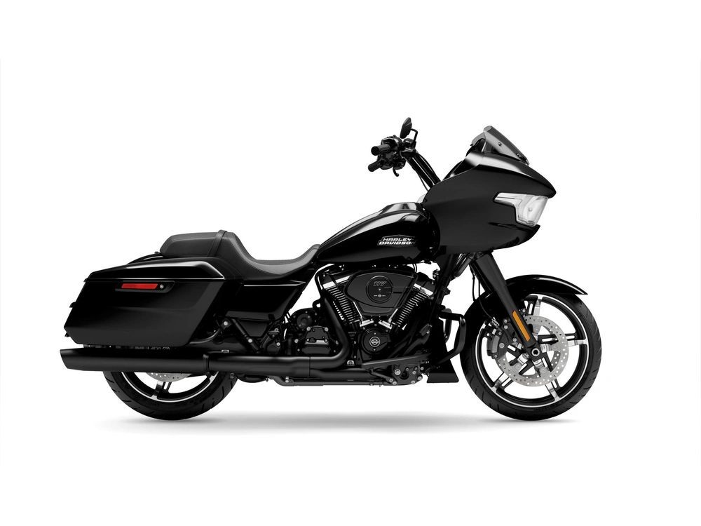 2024 Harley-Davidson Road Glide® Road Glide® Vivid Black (Black Finish) alt