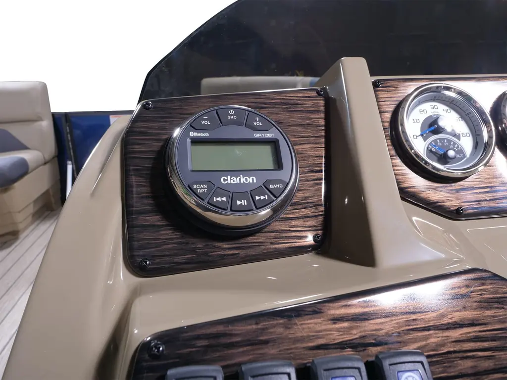 2024 Legend Boats 21 Cruise