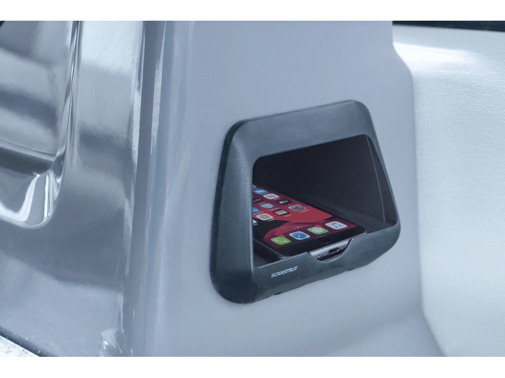 2024 Legend Boats Entertainer Sport Pro Entertainer Sport Pro alt