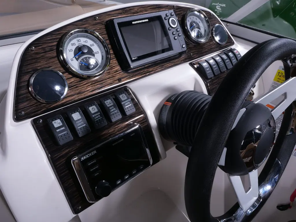 2024 Legend Boats D23 FW