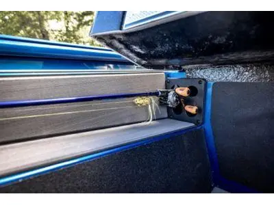 2024 Lund 1975 RENEGADE ss