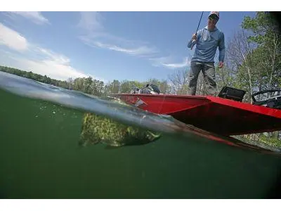 2024 Lund 1775 RENEGADE ss