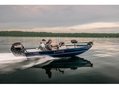 Lund 1870 Predator 1870 Predator tiller 2024 alt