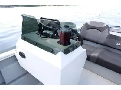 2024 Lund 2070 PREDATOR ss