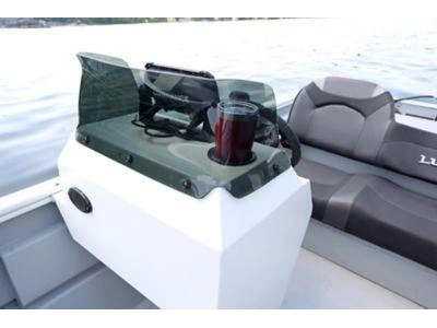 Lund 2070 PREDATOR 2070 PREDATOR ss 2024 alt