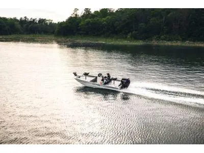 2024 Lund 1760 Predator ss