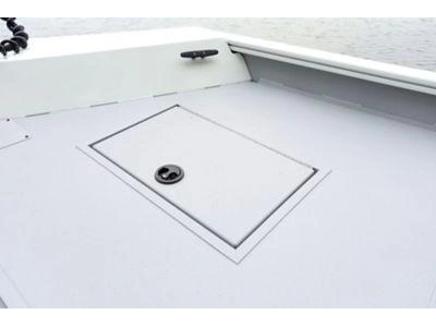 Lund 1870 Predator 1870 Predator tiller 2024 alt