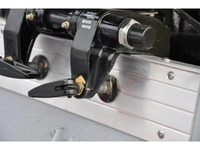 Lund WC-16 WC-16 tiller 2024 alt