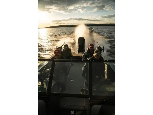 2024 Lund 2275 Baron sport