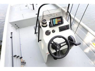 Lund 2070 PREDATOR 2070 PREDATOR ss 2024 alt