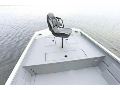 2024 Lund 1660 Predator 1660 Predator tiller alt