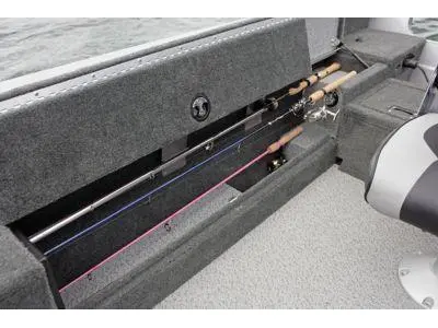 Lund 1875 Pro Guide tiller 2024