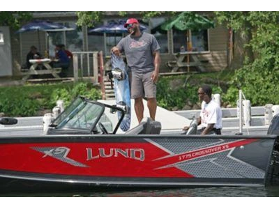 2024 Lund 1775 Crossover XS 1775 Crossover XS sport alt