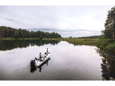 Lund 1760 Predator 1760 Predator tiller 2024 alt