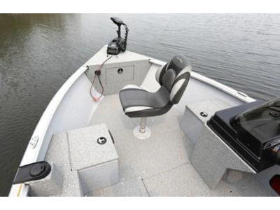 Lund 1875 Alaskan 1875 Alaskan tiller 2024 alt