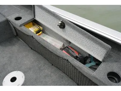 2024 Lund 2075 Pro Guide tiller