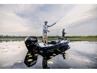 Lund 1870 Predator 1870 Predator tiller 2024 alt