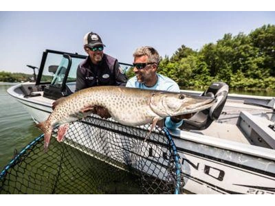 Lund 2075 Alaskan 2075 Alaskan tiller 2024 alt