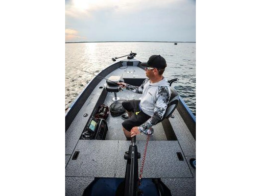 2024 Lund 1650 Angler 1650 Angler tiller alt