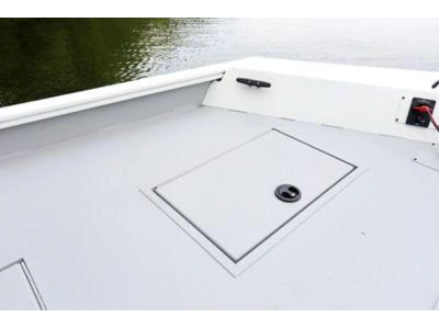 2024 Lund 1760 Predator 1760 Predator tiller alt