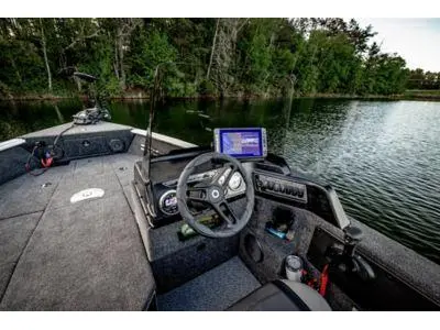 2024 Lund 1775 Impact XS ss