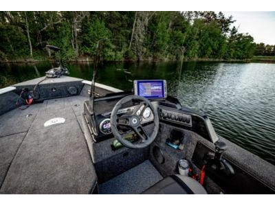 Lund 1775 Impact XS 1775 Impact XS ss 2024 alt