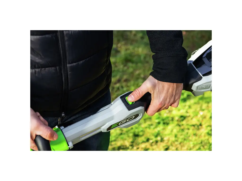 EGO 15″ String Trimmer (2.5 Ah G3 Batt. + Stand Charger) ST1511T